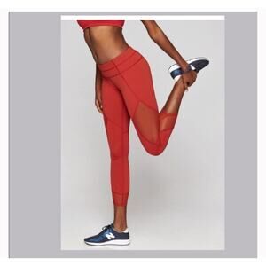 Athleta aura sonar mesh rust capri leggings size small